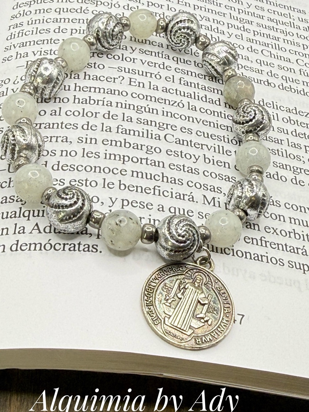 Pale flash labrador Bead Bracelet with Silver-Tone Swirl Accents Saint Charm